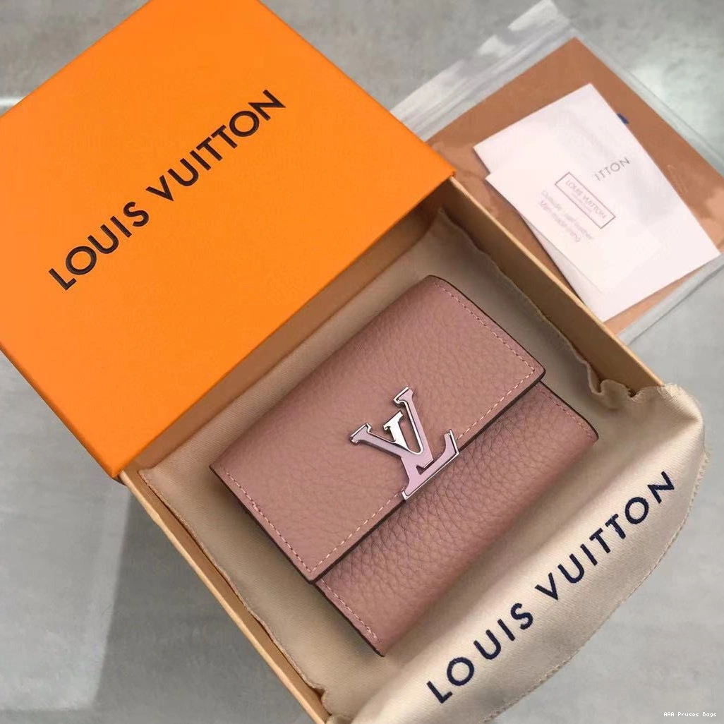 AAA Replica Ru XS WALLET CAPUCINES VUITTON LOUIS 0808